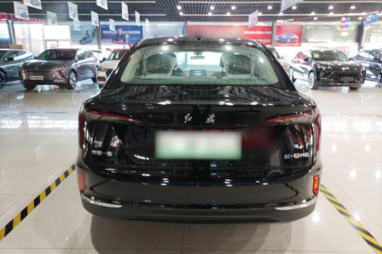 Used Hongqi E-QM5 2025 500km Range Commuter Version
