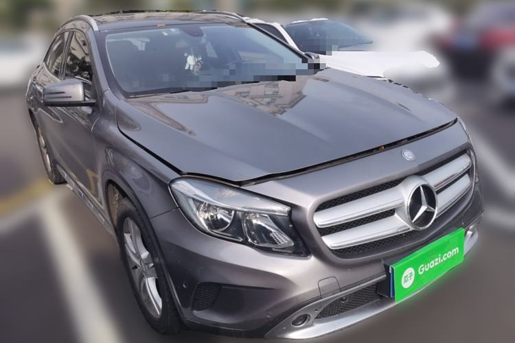 Used Mercedes-Benz GLA 2015 GLA 200 Sport Edition Front Right 45 Deg