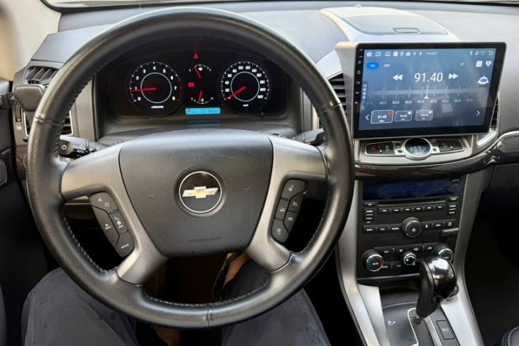 Used Chevrolet Captiva 2014 2.4L 4x4 Flagship Edition 7 Seats