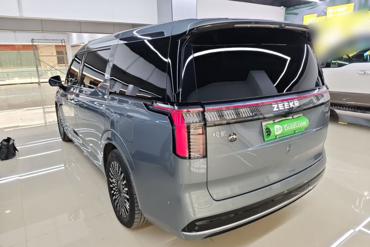 Used Zeekr 009 2024 Six-Seat Executive Version 4WD 108 kWh
