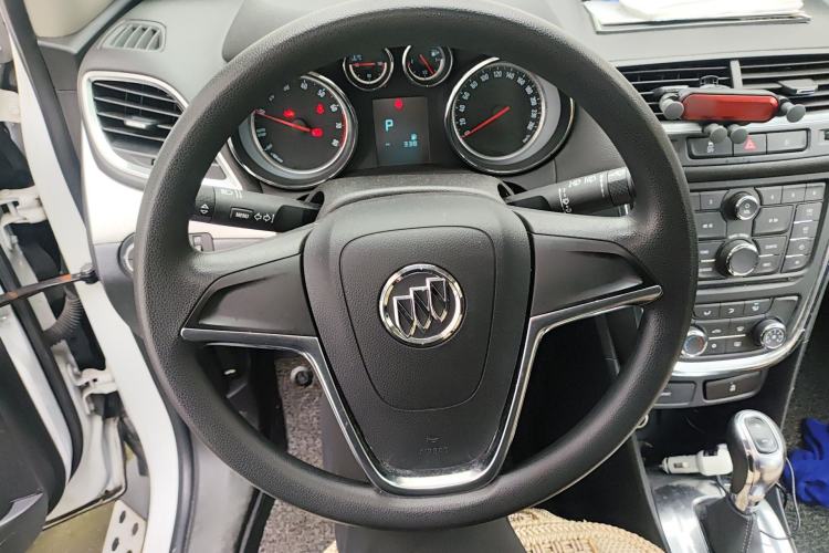 Used Buick Encore 2015 1.4T Automatic Two-Wheel Drive Urban Elite Version
