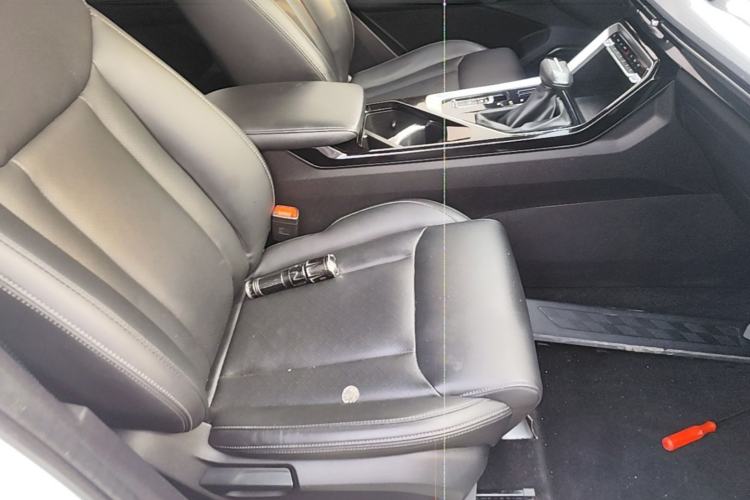 Used Wuling Asta 2021 1.5T CVT Star曜 Edition Right Front Seat