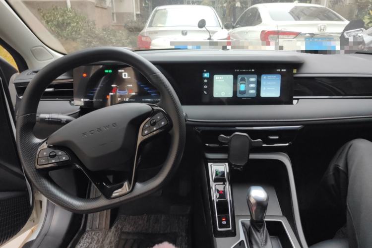 Used Roewe i5 2023 1.5L CVT Luxury Edition
