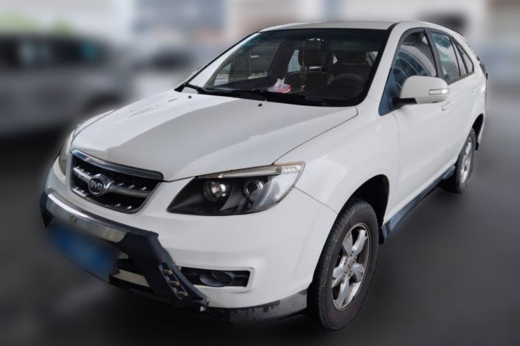 Used BYD S6 2014 2.0L Manual Luxury 5-Seater