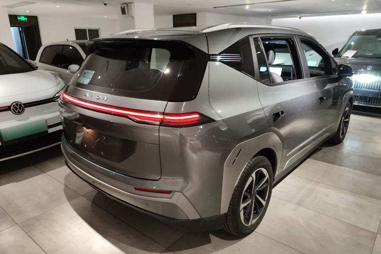 Used AION Y 2023 Plus 610 Smart Edition Lithium Iron Phosphate