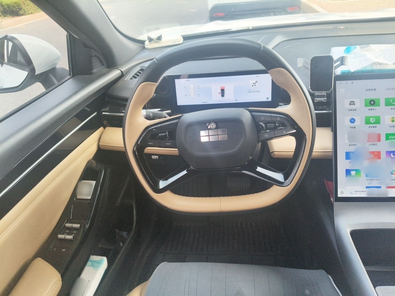 Geely Galaxy L6 2023 125km PLUS — снимка 9