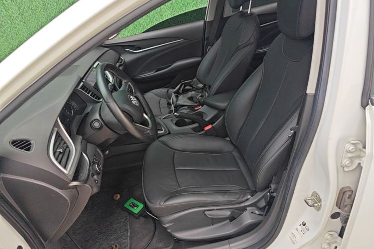 Used Buick Excelle GX 2018 18T Automatic Elite Model
