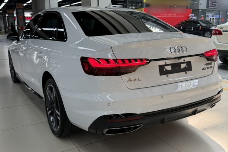 Used Audi A4L 2022 40 TFSI Luxury Dynamic Model