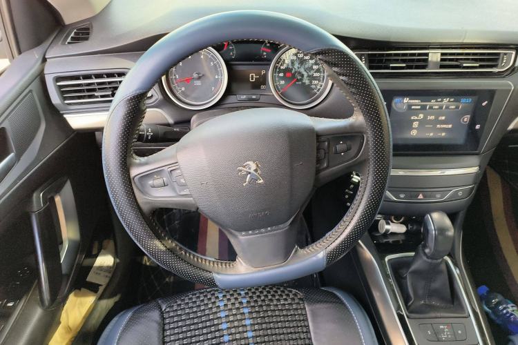 Used Peugeot 408 2014 1.8L Automatic Luxury Edition Steering Wheel