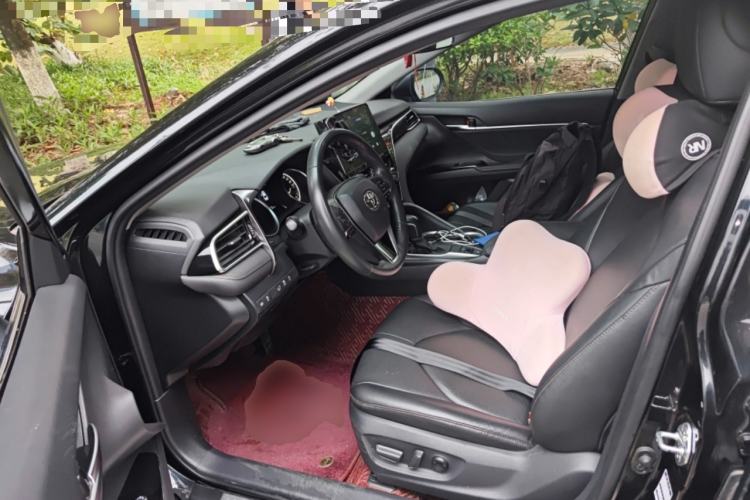 Used Toyota Camry 2021 2.0G Luxury Edition
