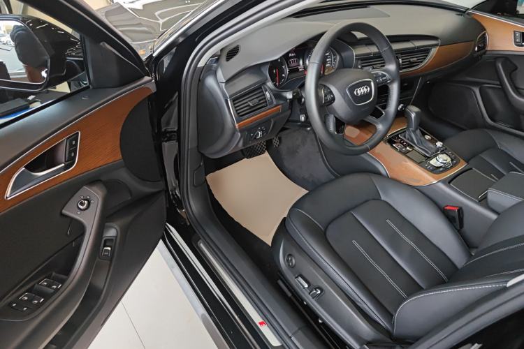 Used Audi A6L 2018 30th Anniversary Edition 30 FSI Style Model