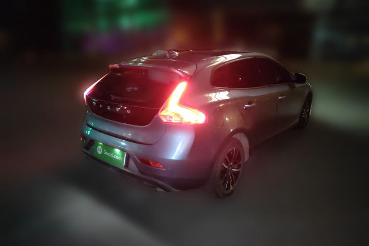 Used Volvo V40 2018 T3 Zhiyi Edition