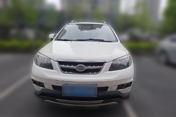 Used BYD S6 2014 2.0L Manual Elite Version 5 Seats

