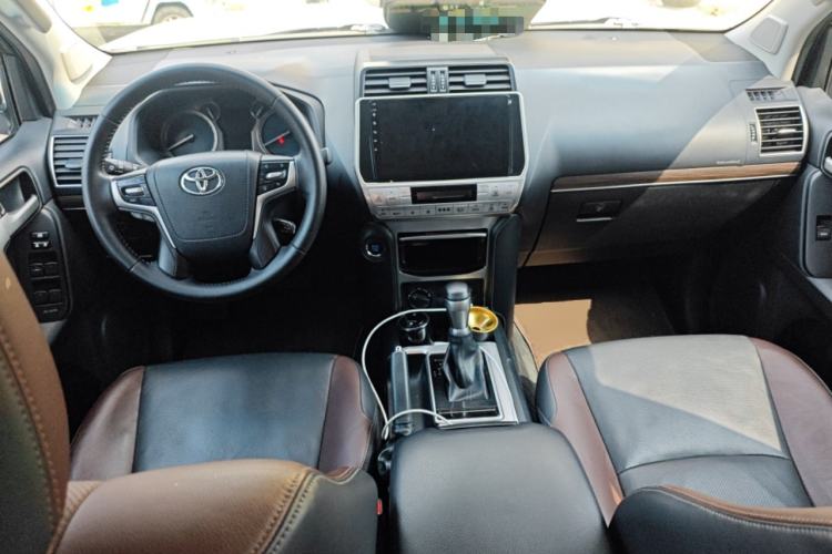 Used Toyota Prado 2019 3.5L Automatic TX-L Deluxe Edition with Rear-Mounted Spare Tire Center Console