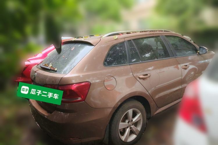 Used Volkswagen Gran Lavida 2015 1.6L Automatic Fashion Edition Rear Right 45 Deg