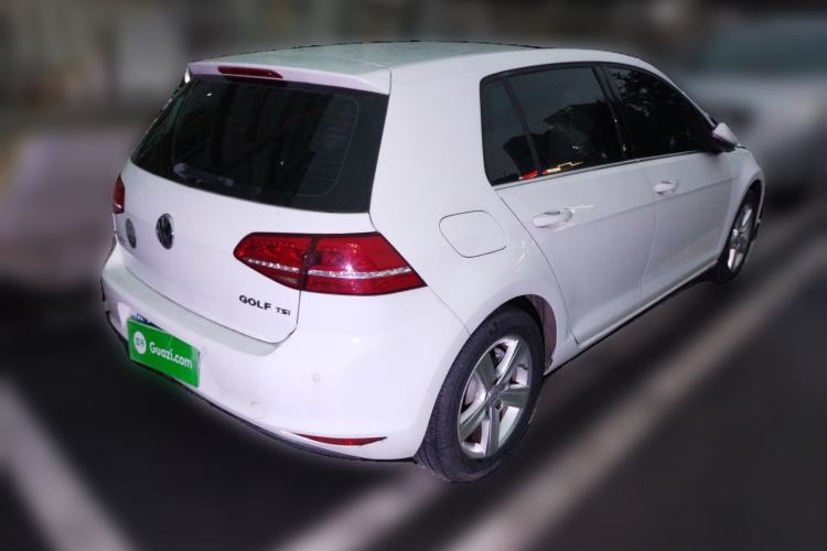 Used Volkswagen Golf 2016 230TSI Automatic Comfort Version
