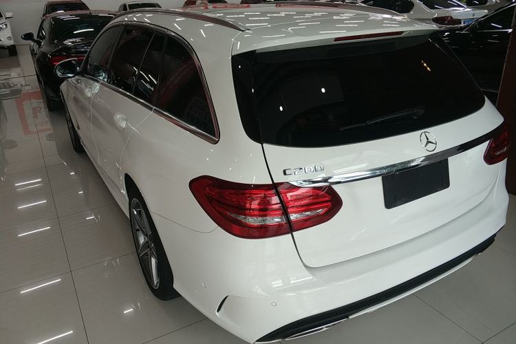 Used Mercedes-Benz C-Class 2018 C 200 Estate Exterior 2