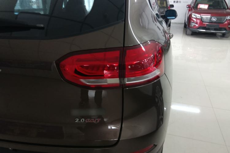 Used Haval H6 2017 Red Label 2.0T Automatic Two-Wheel Drive ZhiShang Model Right Rear Taillight