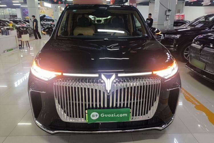 Used VOYAH Dream 2025 PHEV Four-Wheel-Drive Flagship Version – Qiankun Edition Front