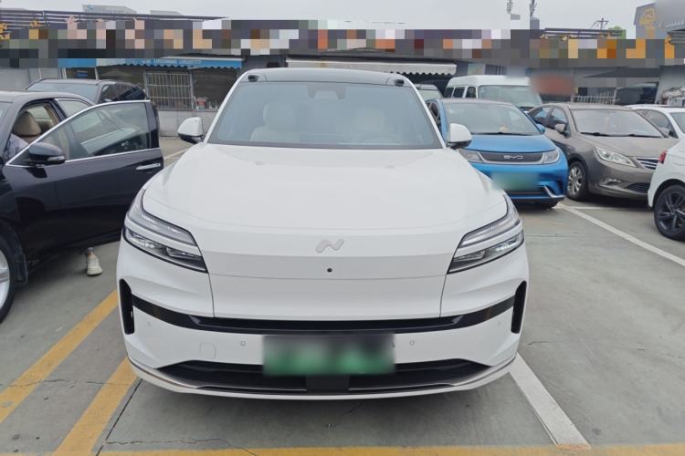 Used ONVO Luxeed L90 2025 Model—Ultra Six-Seater Version Front