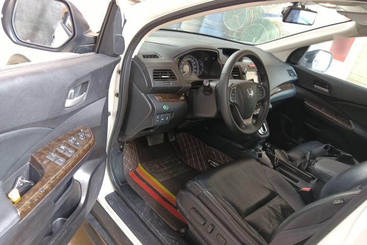 Used Honda CR-V 2013 2.4L two-wheel drive luxury version Driver Seat