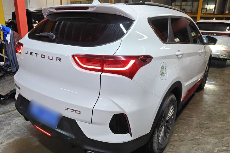 Used JETOUR X70 2023 1.5T DCT Overpass PRO+ Edition 7 Seats