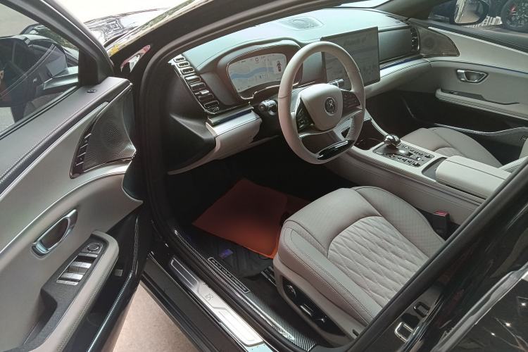 Used BYD Han 2025 EV Intelligent Driving Edition 605KM Prestige Model