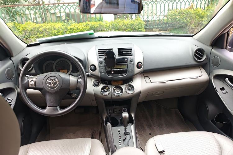 Used Toyota RAV4 2009 2.4L Automatic Luxury Edition