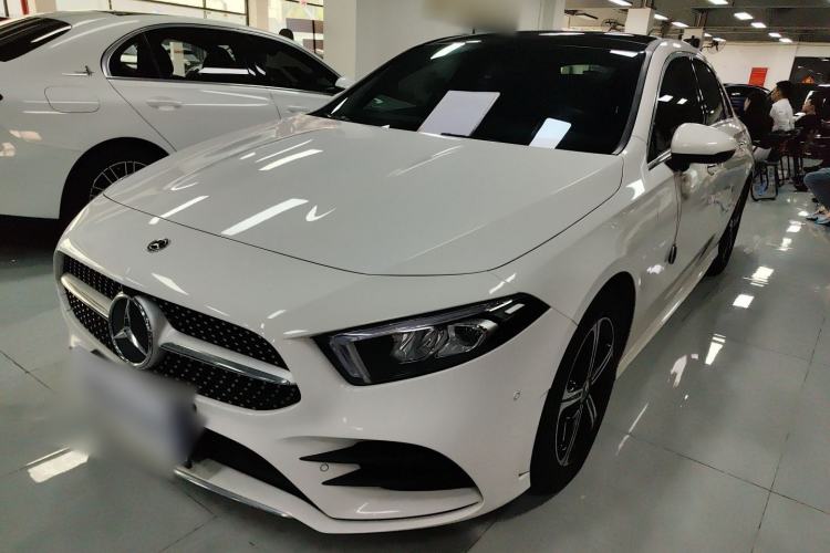 Used Mercedes-Benz A-Class 2022 Revised Version A 200 L Sport Sedan Fashionable Style