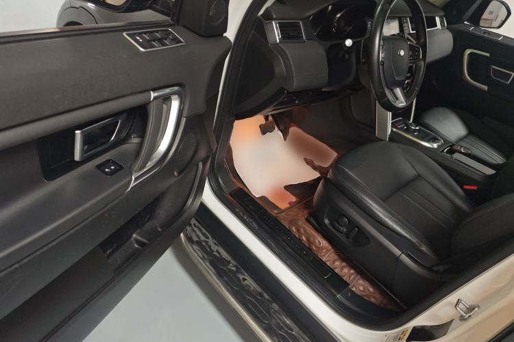 Used Land Rover Discovery Sport 2018 240 PS SE Version
