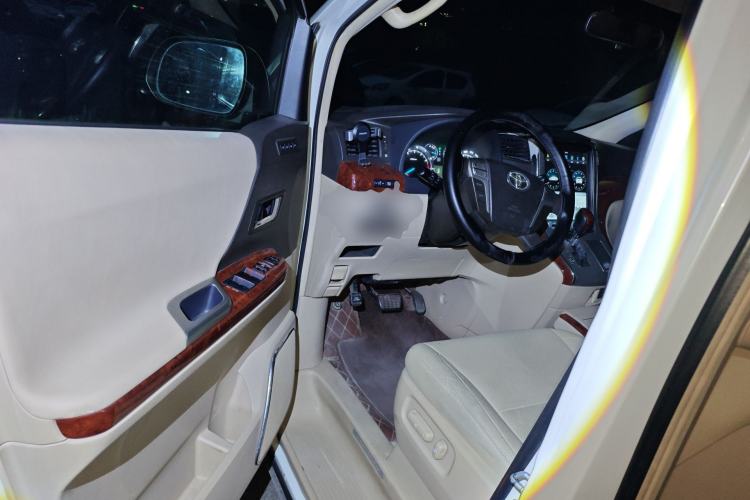 Used Toyota Alphard 2011 3.5L Luxury Edition