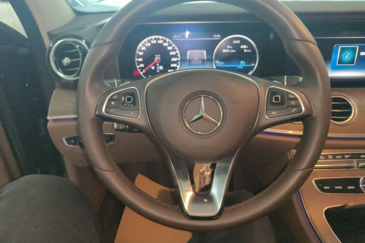 Used Mercedes-Benz E-Class 2018 Facelift E 300 L Luxury Edition
