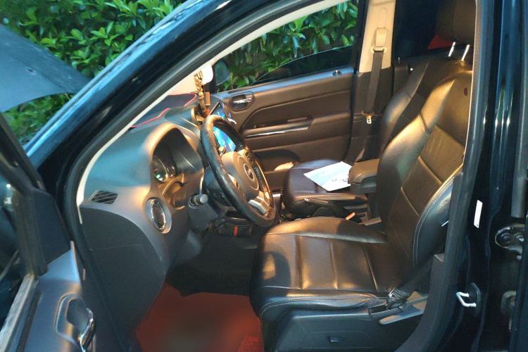 Used Jeep Compass 2013 2.0L two-wheel drive luxury version
