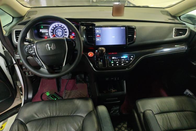 Used Honda Odyssey 2018 2.4L Luxury Edition Center Console