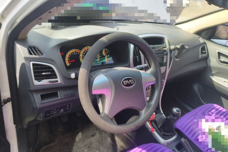 Used BYD F3 2015 Energy-Efficient Model 1.5L Manual Comfort Edition Steering Wheel
