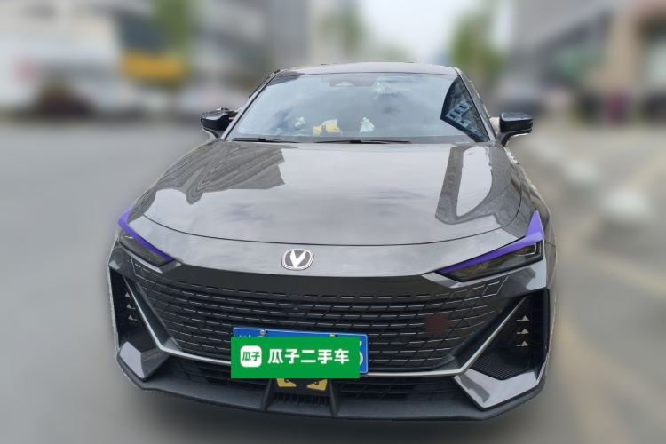 Used CHANGAN UNI-V 2023 1.5T Prestige Model
