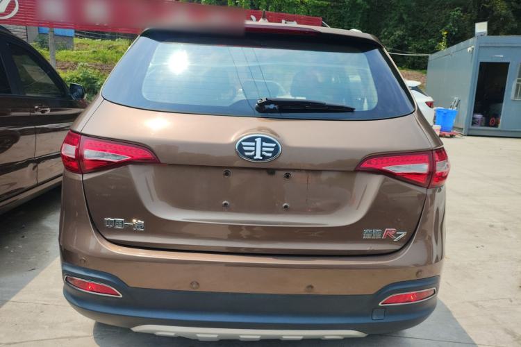 Used FAW Senya R7 2016 1.6L Automatic Prestige Model Rear