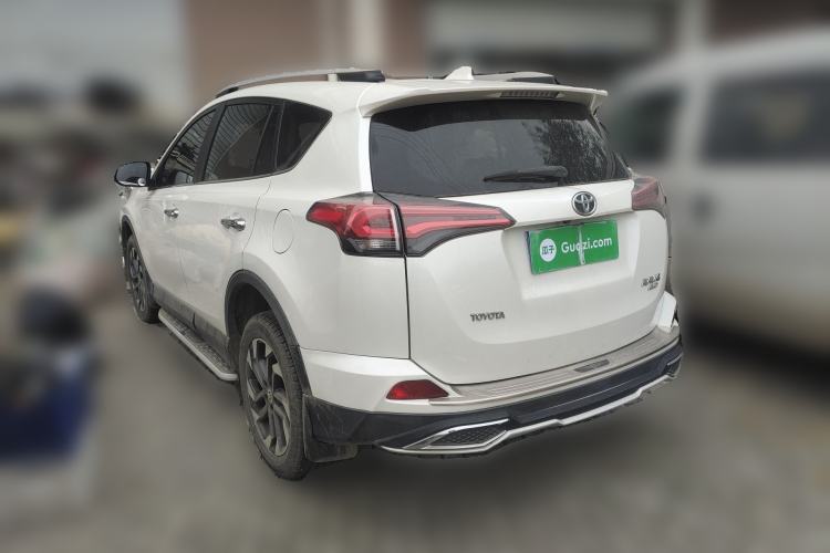Used Toyota RAV4 2016 2.5L Automatic 4x4 Elite Edition
