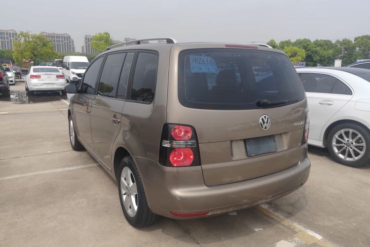 Used Volkswagen Touran 2015 1.4T DSG Comfort Edition 5 Seats Rear Left 45 Deg