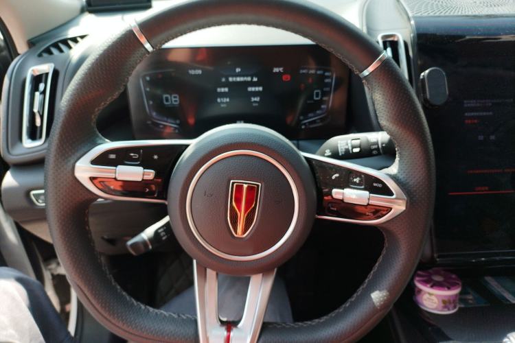 Used Hongqi HS3 2024 1.5T Zhiwei Edition
