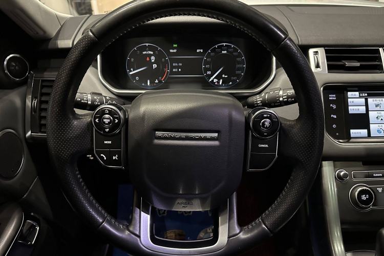 Used Land Rover Range Rover Sport 2014 3.0 SC V6 HSE DYNAMIC
