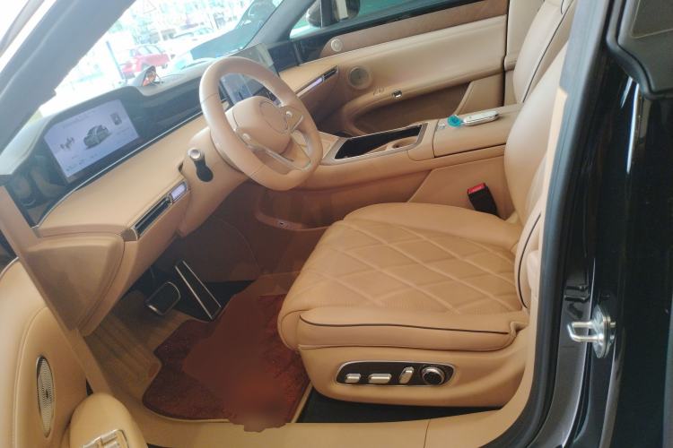 Used Hima Stelato S9 2025 Extended-Range Max Left Front Seat