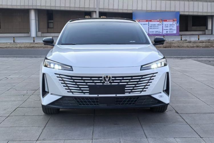 Used Changan Eado 2025 Blue Whale 1.5T 500Bar Flagship Model