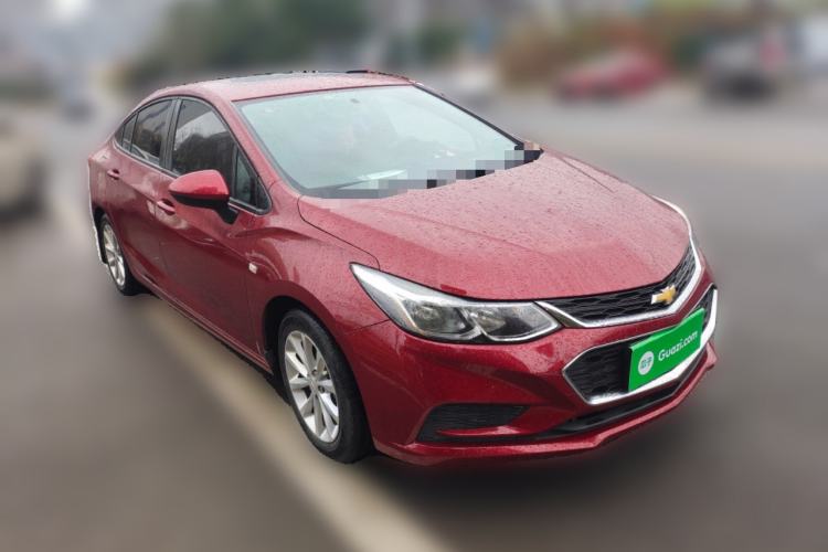 Used Chevrolet Cruze 2018 320 Automatic Pioneer Sunroof Edition Front Right 45 Deg