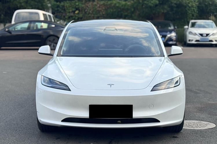 Used Tesla Model 3 2023 Rear-Wheel-Drive Version
