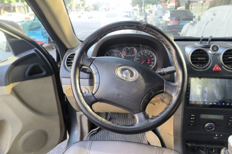 Used Haval H5 Classic 2010 European-style Version Green & Quiet 2.0T Manual Two-Wheel Drive Comfort Edition