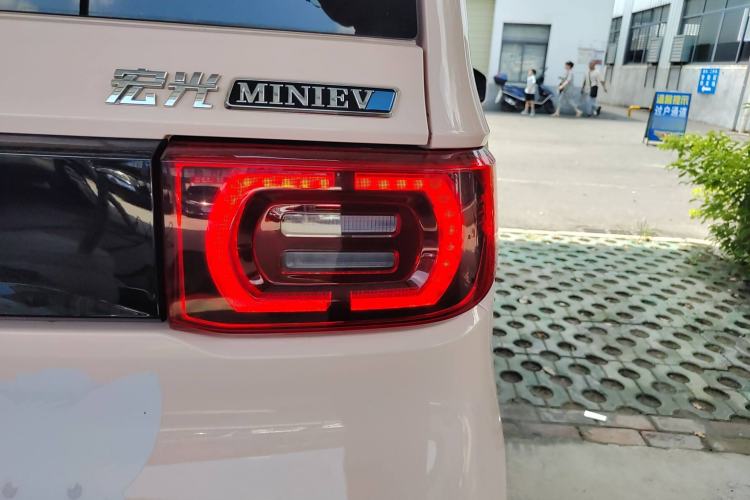 Used Wuling Hongguang MINIEV 2021 Macaron Premium Model – Lithium Iron Phosphate
