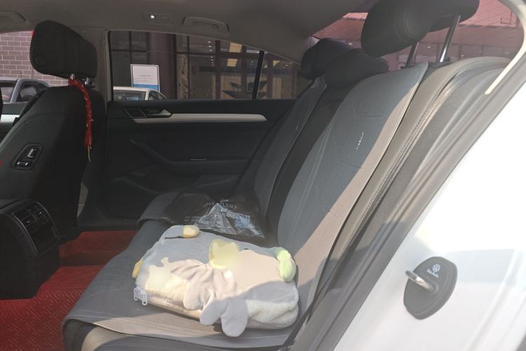 Used Volkswagen Magotan 2018 330TSI DSG Advanced Model Left Rear Seat