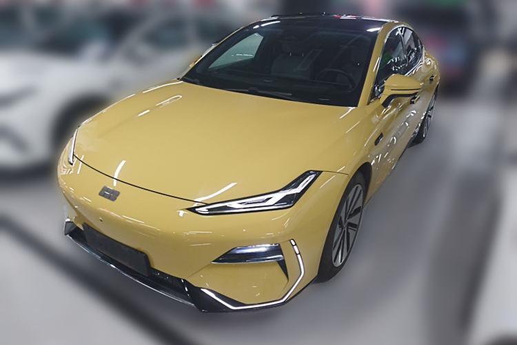 Used Geely Galaxy E8 2024 665 km Range Rear-Drive Starship Long-Range Version