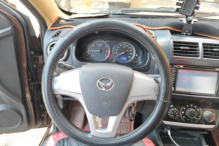 Used HYOSOW H2 2016 H2E 1.5L Fashion Model BJ415B
